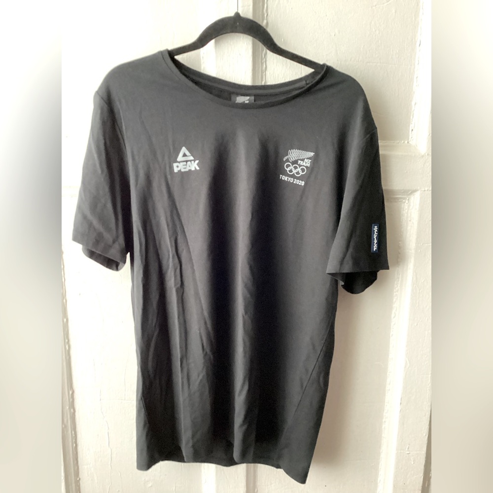 Peak Sport Man’s Boatneck Black T-Shirt